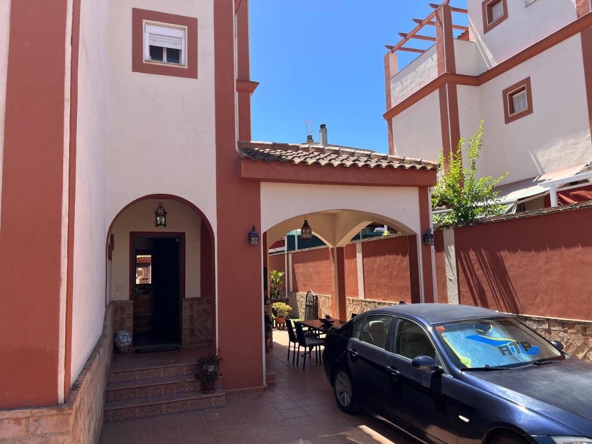Casa Con Piscina Cerca De Sevilla 外观 照片