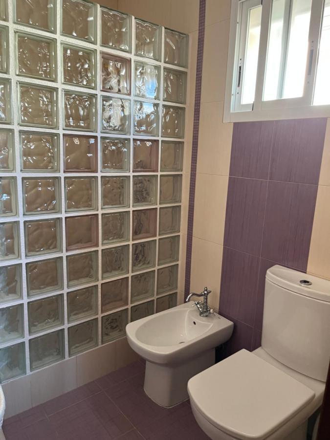 Casa Con Piscina Cerca De Sevilla 外观 照片
